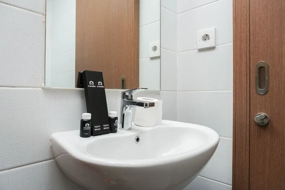 Джакарта: Modern 1BR Apartment at Puri Orchard