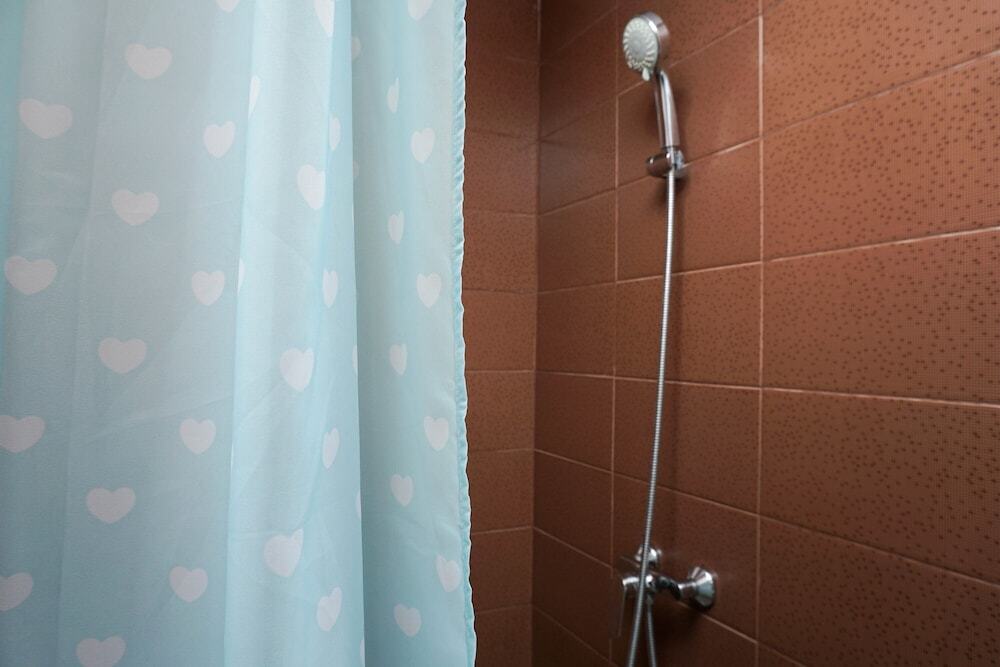 Джакарта: Modern And Fully Furnished Studio at Puri Orchard Apartment