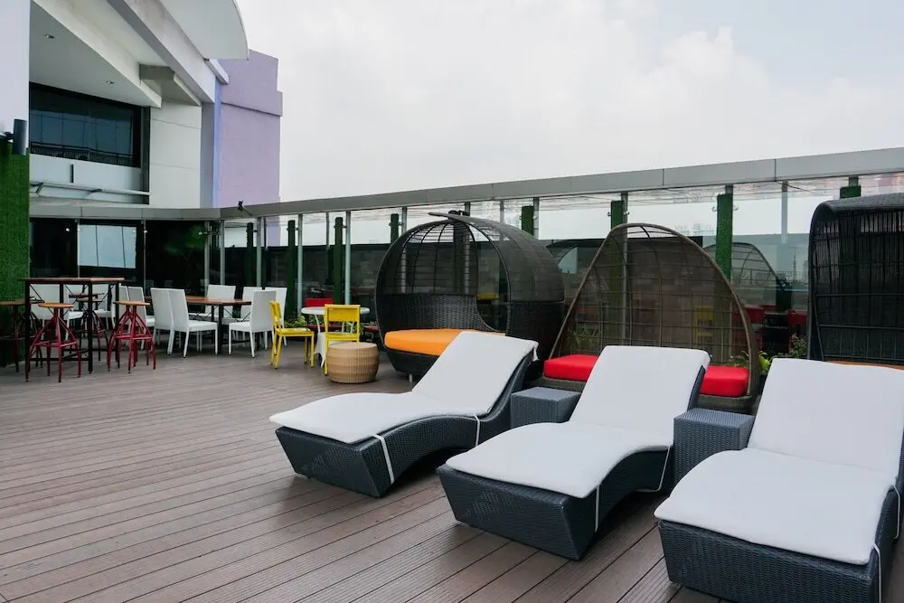 Джакарта: Homey 2BR at Pasar Baru Mansion Apartment