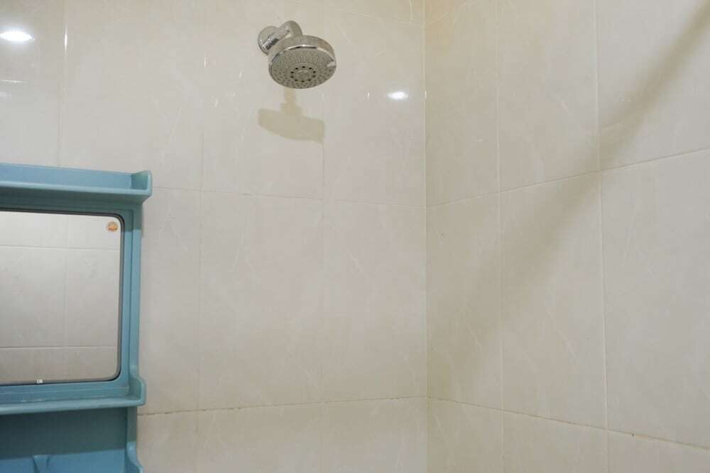 Джакарта: Homey 2BR at Pasar Baru Mansion Apartment