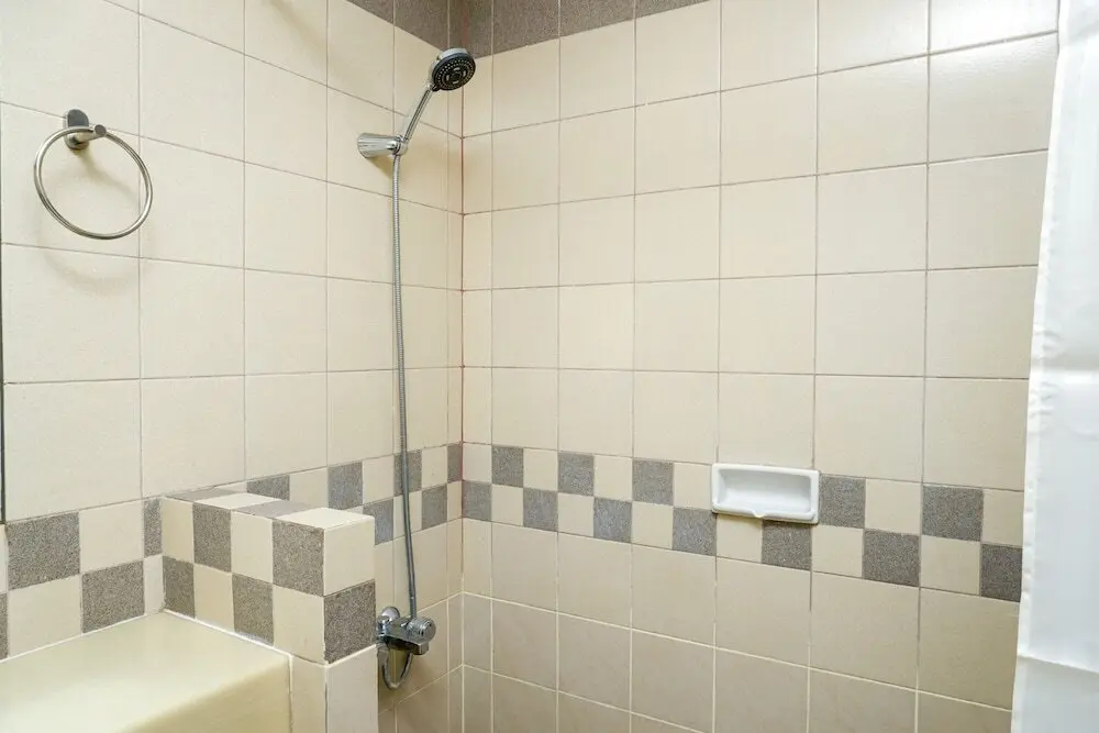 Джакарта: Spacious And Convenient 3br at Pangeran Jayakarta Apartment