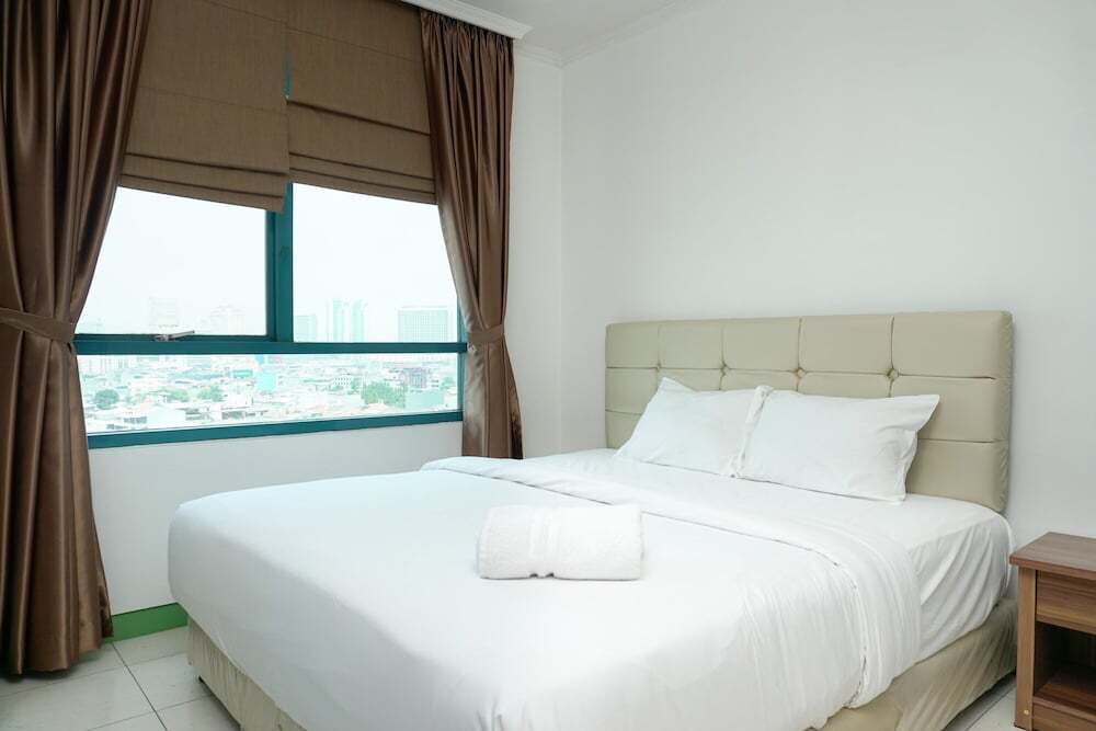 Джакарта: Spacious And Convenient 3br at Pangeran Jayakarta Apartment