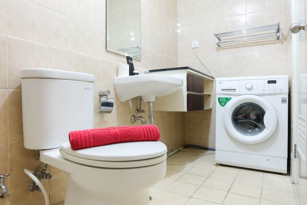 Джакарта: Comfy 2br Cosmo Terrace Apartment