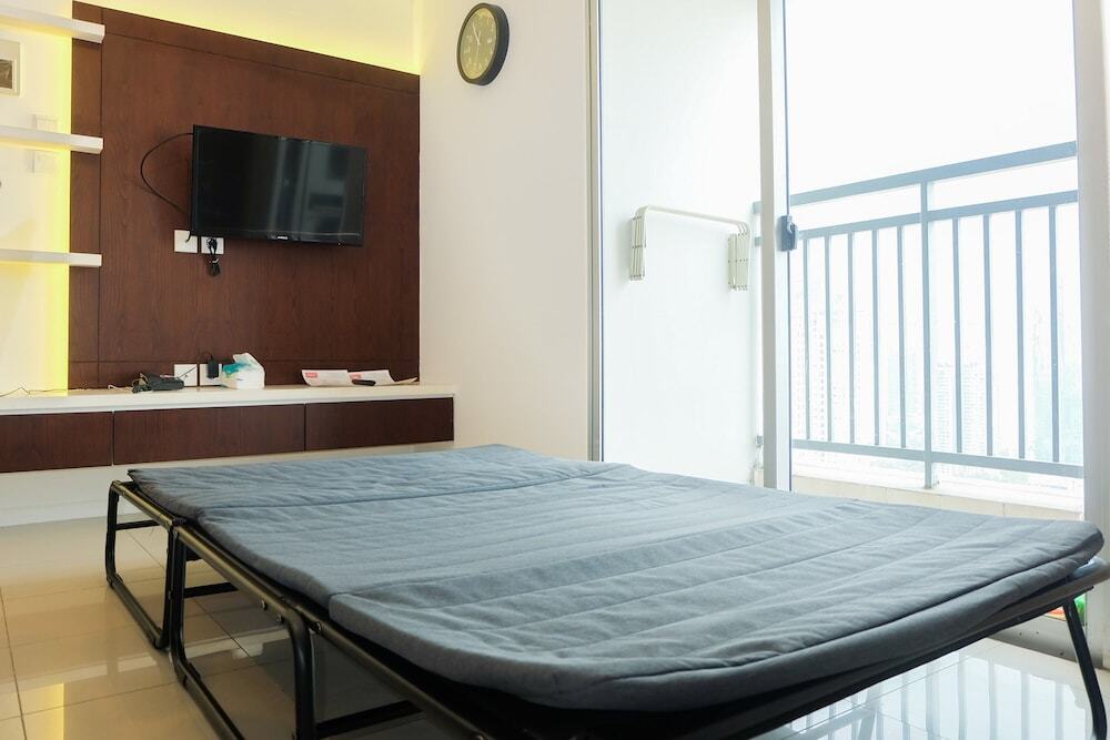 Джакарта: Comfy 2br Cosmo Terrace Apartment