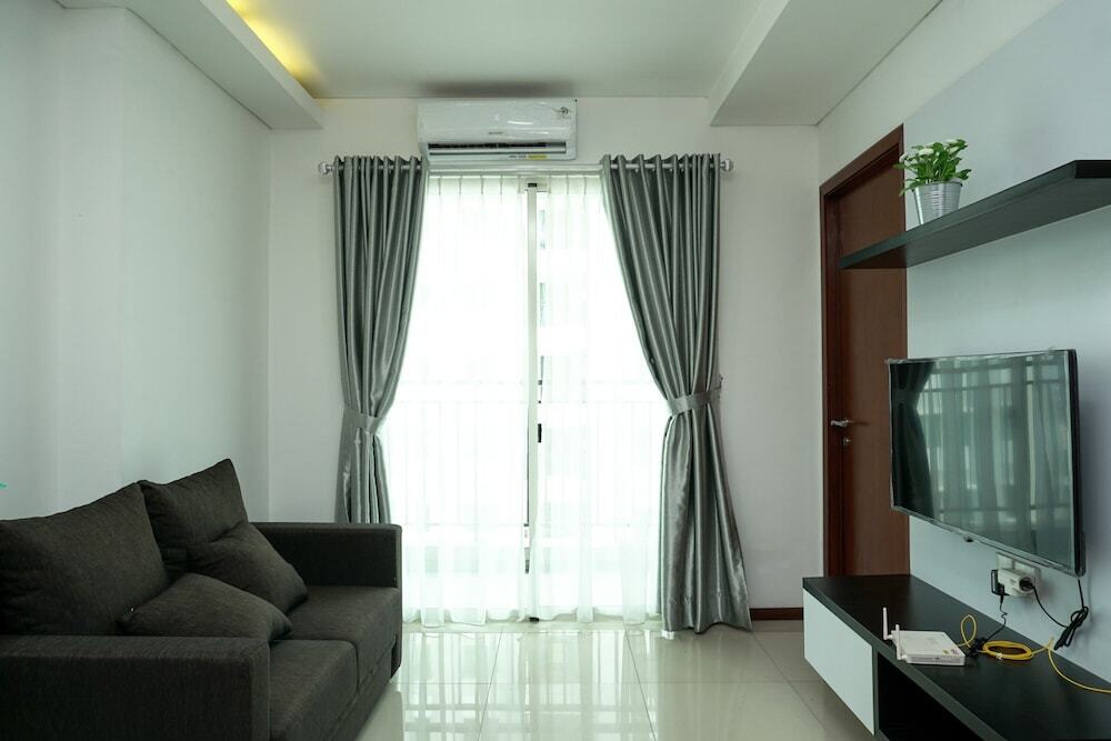 Nice 1BR Apartment at Thamrin Residence — фото 1