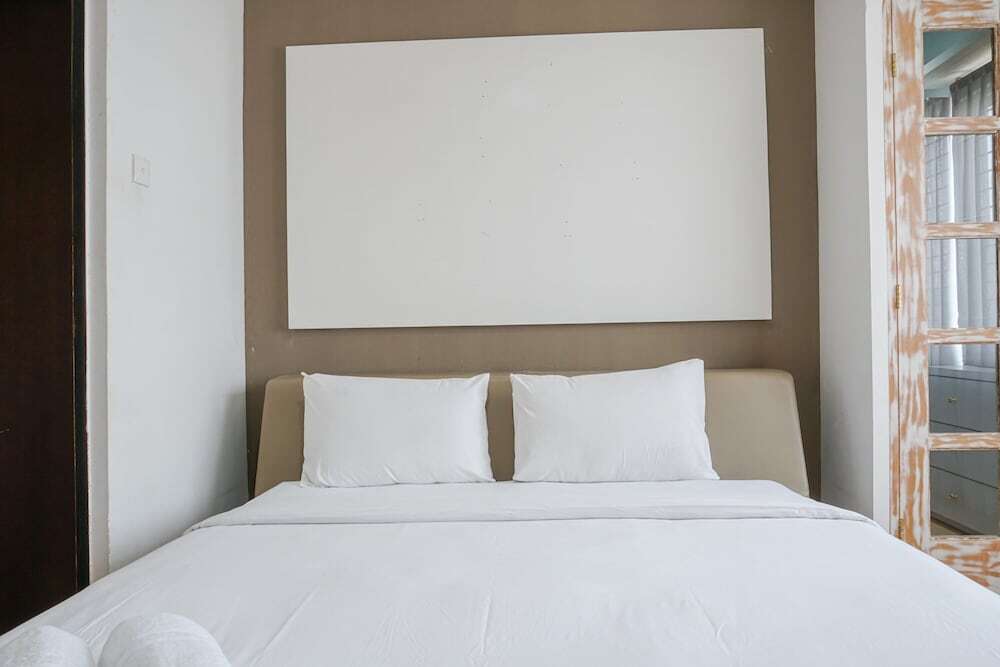 Джакарта: Spacious and Fully Furnished 2BR Cosmo Mansion Apartment