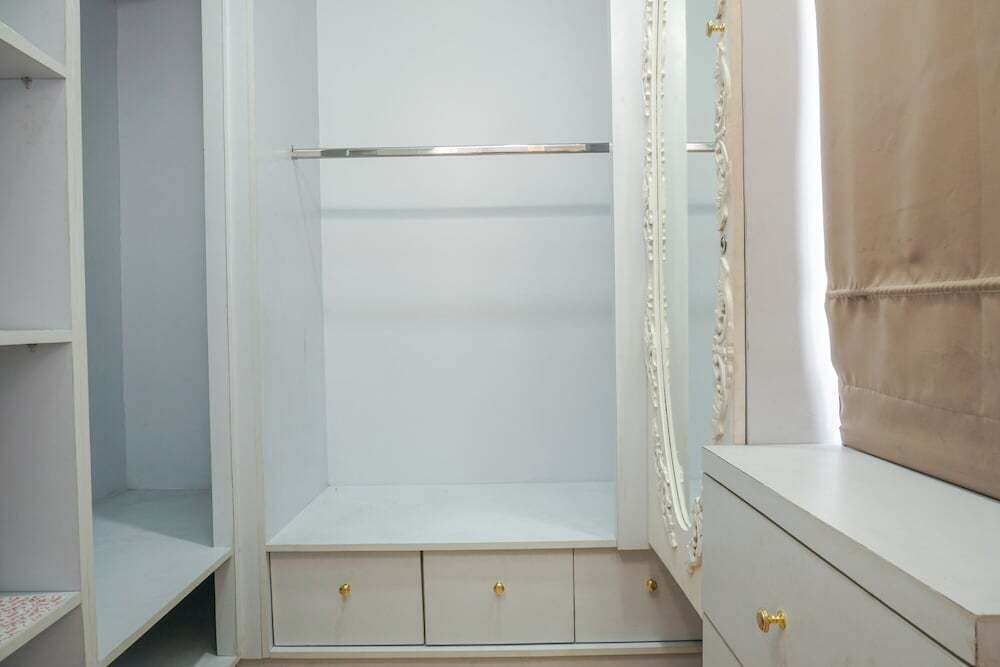 Джакарта: Spacious and Fully Furnished 2BR Cosmo Mansion Apartment
