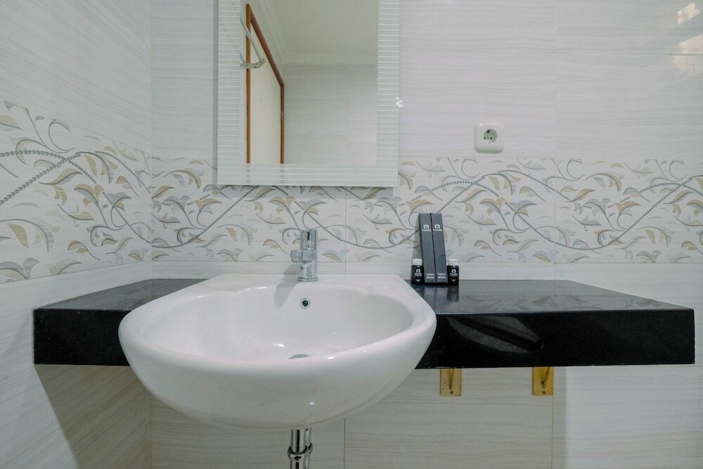 Джакарта: Elegant and Spacious 3BR Apartment Kintamani Condominium