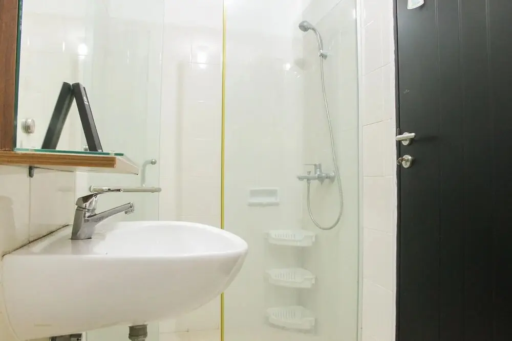 Джакарта: Spacious 3BR @ Cervino Village Apartment By Travelio