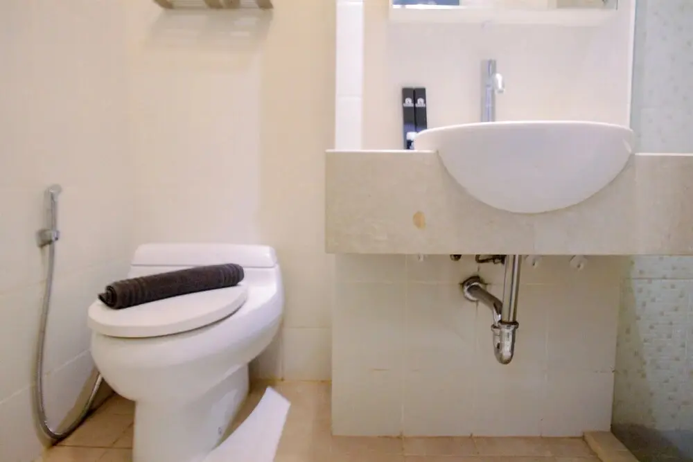 Джакарта: Modern 2BR Cervino Village Apartment
