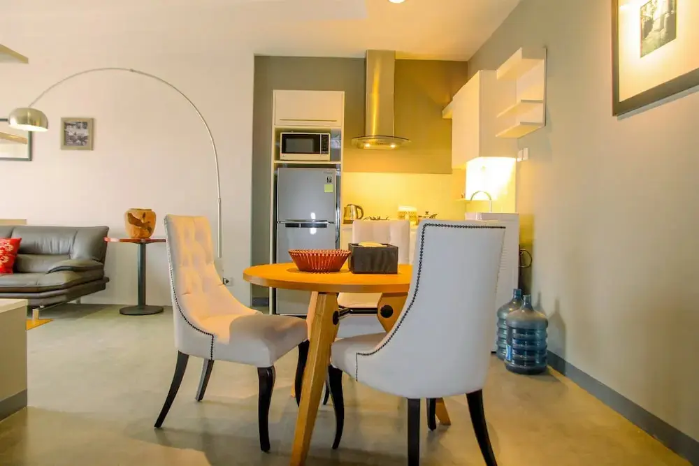 Джакарта: Modern 2BR Cervino Village Apartment