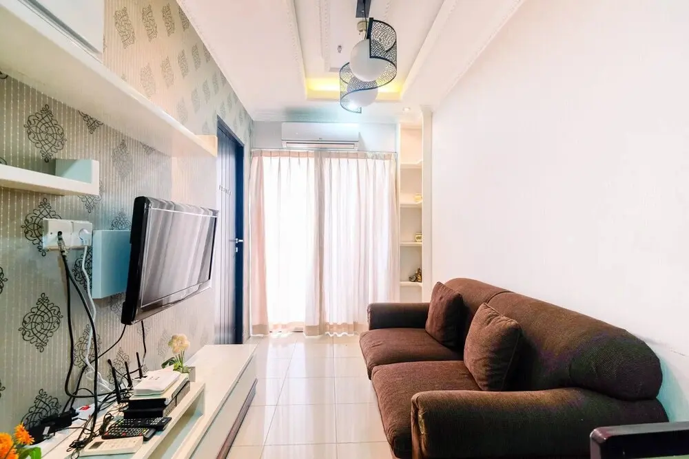 Джакарта: Homey 2BR Cervino Village Apartment