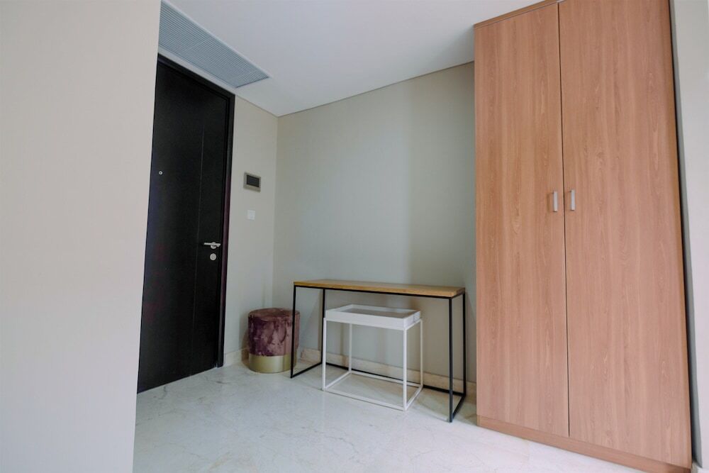 Джакарта: Luxury 2BR + 1BR at Ciputra World 2 Apartment