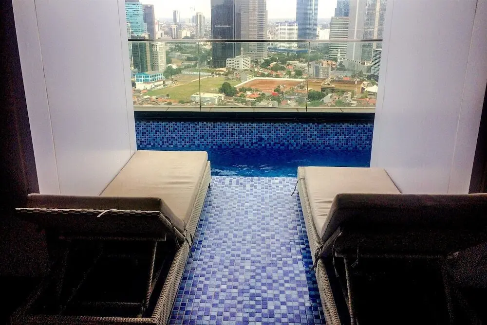 Джакарта: Luxury 2BR + 1BR at Ciputra World 2 Apartment
