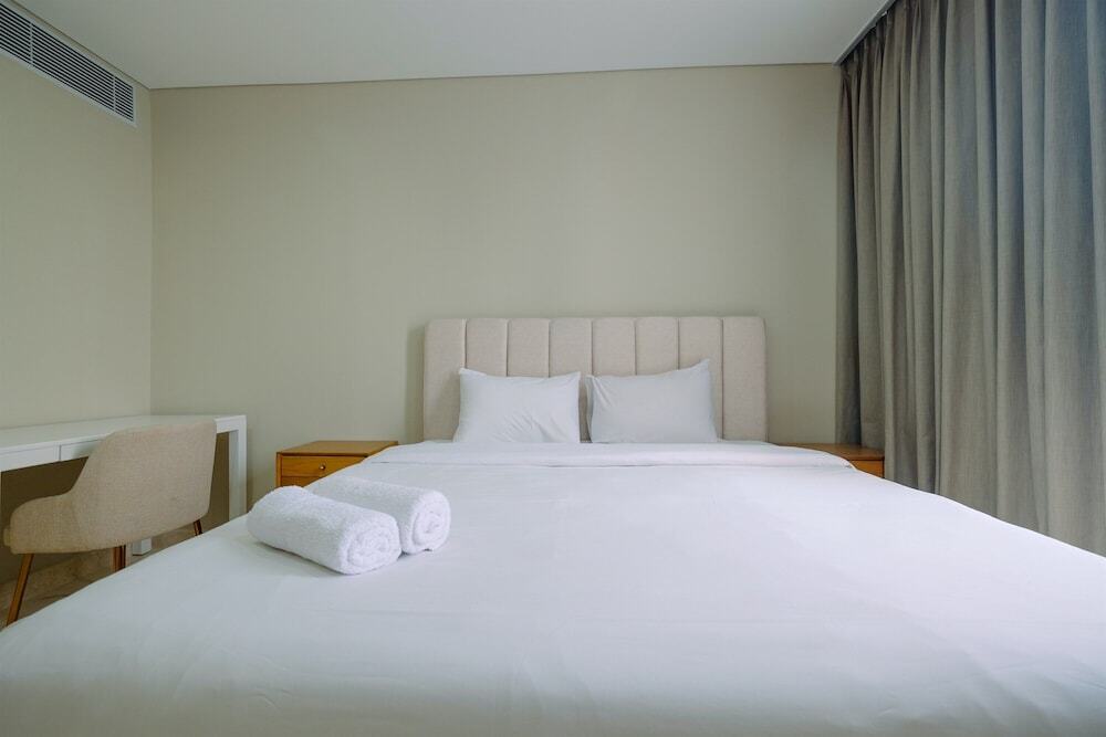 Джакарта: Luxury 2BR + 1BR at Ciputra World 2 Apartment