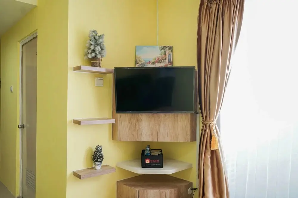 Джакарта: Cozy and Modern 1BR Green Central City Apartment