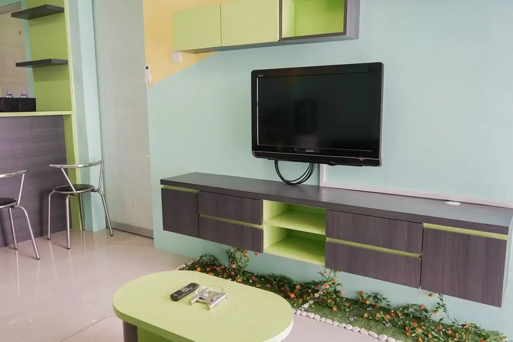 Джакарта: Elegant and Comfy 1BR Green Central City Apartment