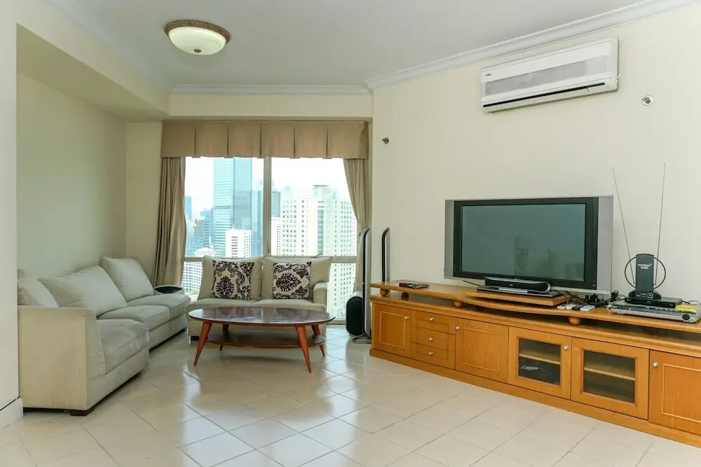 Джакарта: Best Price 3BR at Batavia Apartment