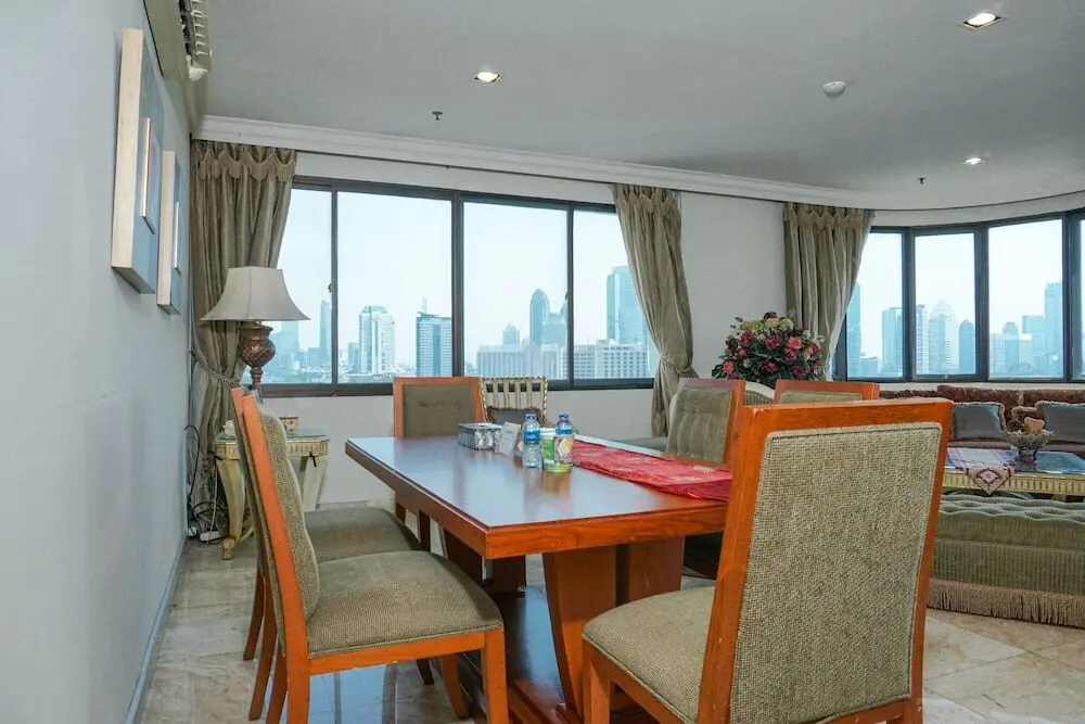 Джакарта: Good Location 2BR at Park Royale Apartment