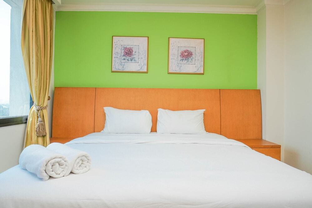 Джакарта: Good Location 2BR at Park Royale Apartment