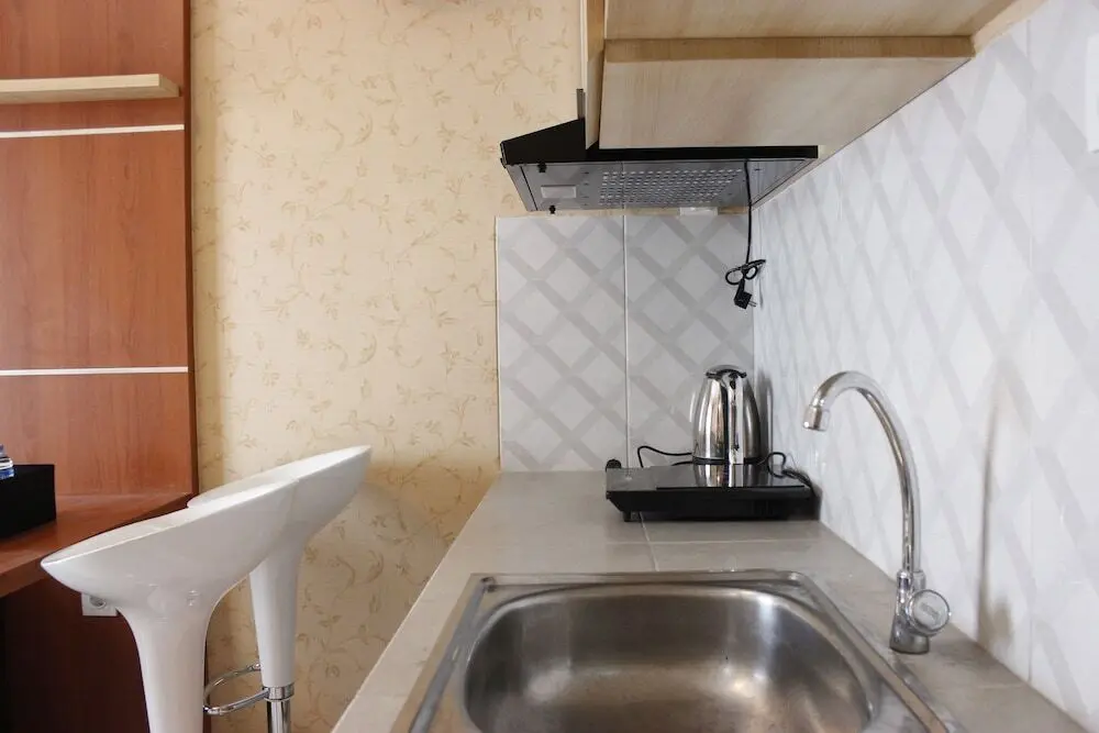 Бандунг: Classic 2BR Apartment at Mekarwangi Square Cibaduyut