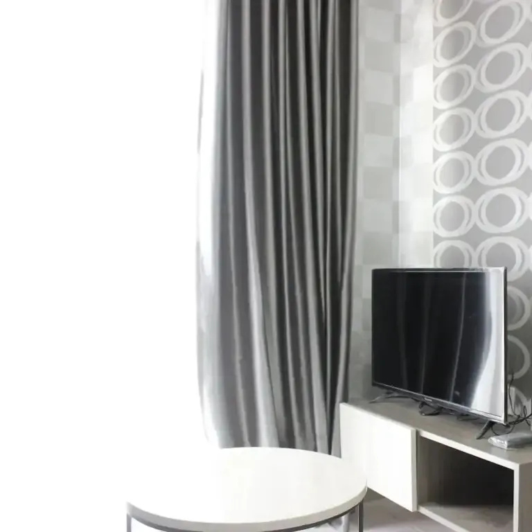 Бандунг: Modern 2BR Apartment at Mekarwangi Square Cibaduyut