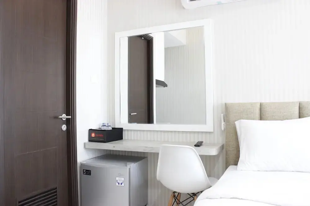 Бандунг: Gorgeous Studio at Mekarwangi Square Apartment with Mountain View