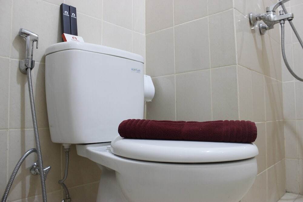 Бандунг: Warm 2BR Apartment at Parahyangan Residence