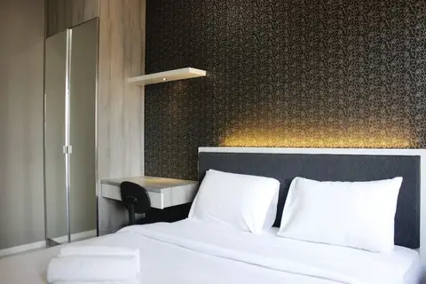 Quiet 2BR Apartment @ Parahyangan Residence Apartement with Mountain View — фото 1