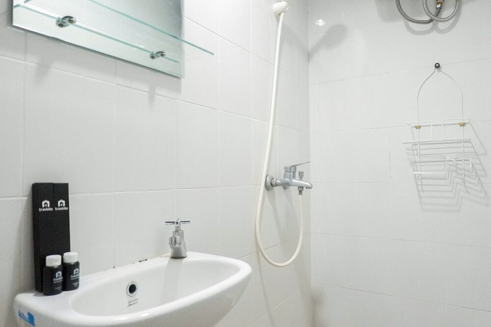 Сурабая: Convenient Studio at Gunawangsa Tidar Apartment