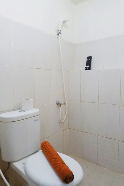 Сурабая: Comfy and Relaxing Studio Apartment at Educity Pakuwon By Travelio