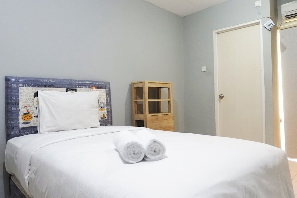 Сурабая: Comfy and Relaxing Studio Apartment at Educity Pakuwon By Travelio
