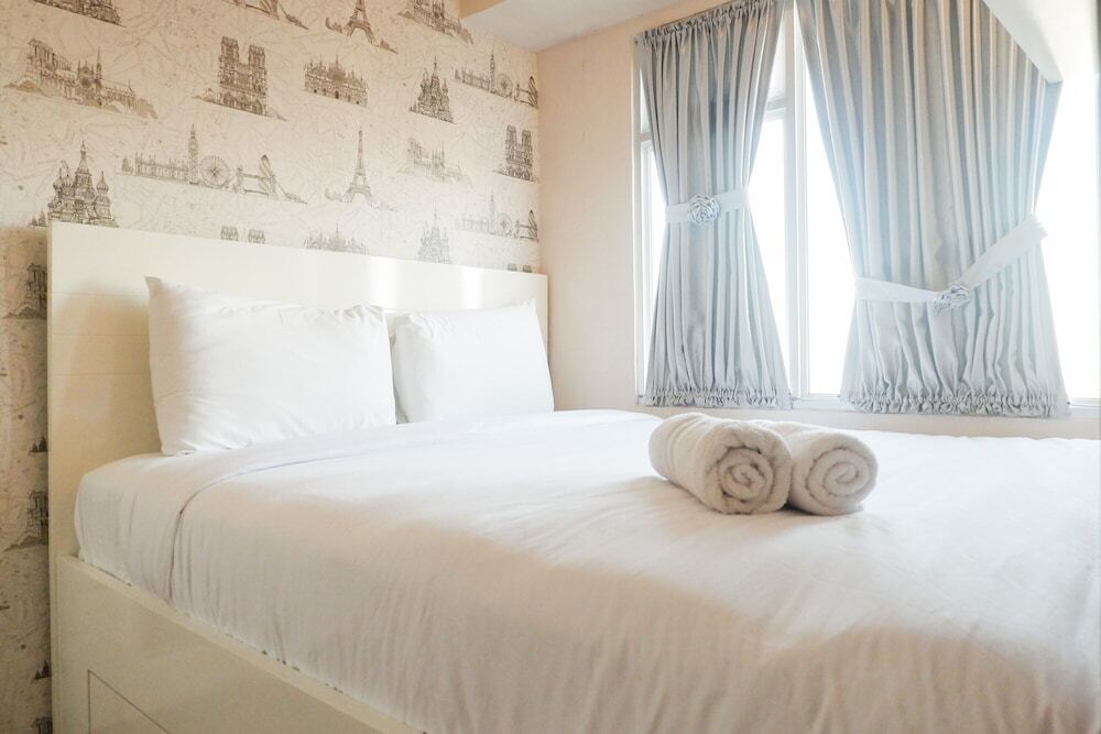 Сурабая: Quiet 2BR Apartment at Educity Pakuwon