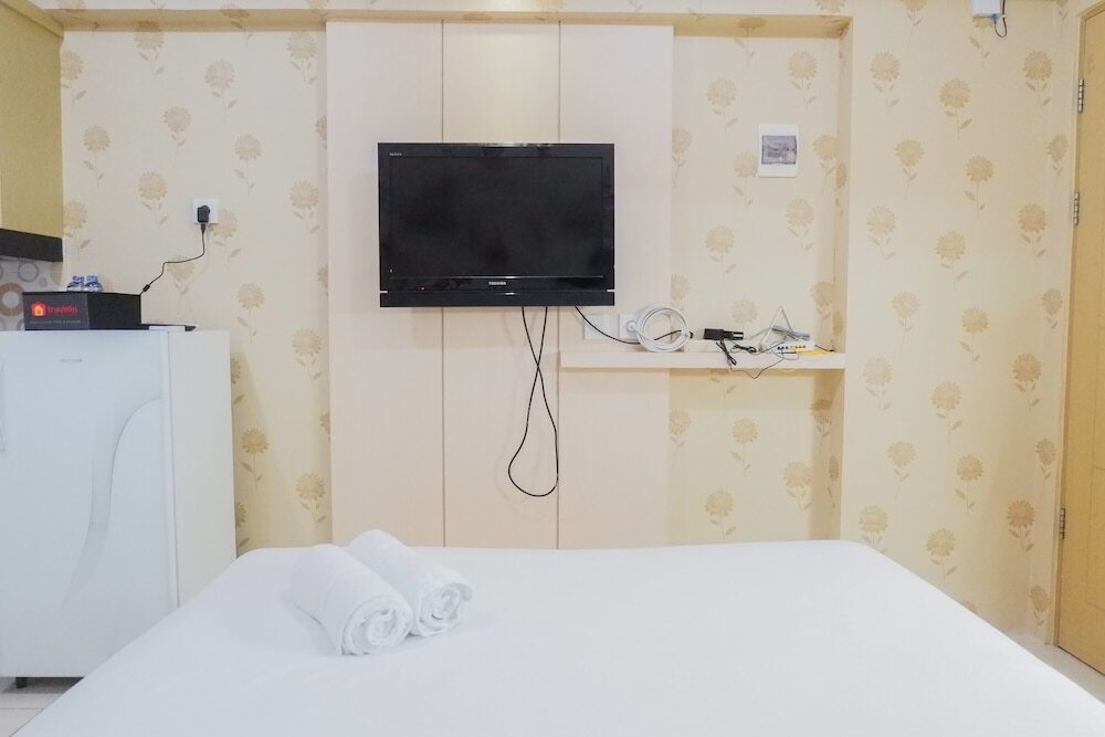 Сурабая: Cozy and Relaxing Studio Apartment at Educity Pakuwon