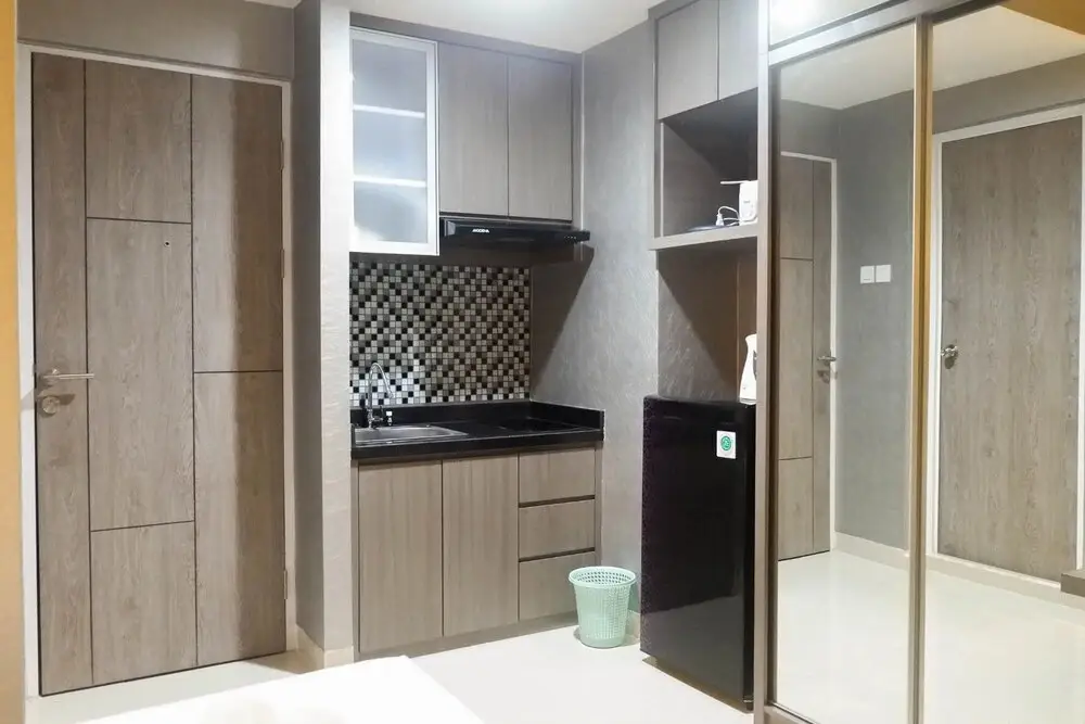Сурабая: Modern Spacious Studio Room Apartment at Taman Melati
