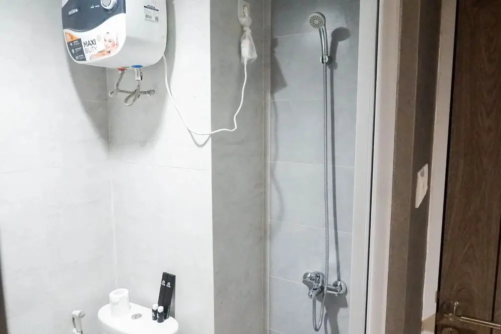 Сурабая: Modern Spacious Studio Room Apartment at Taman Melati