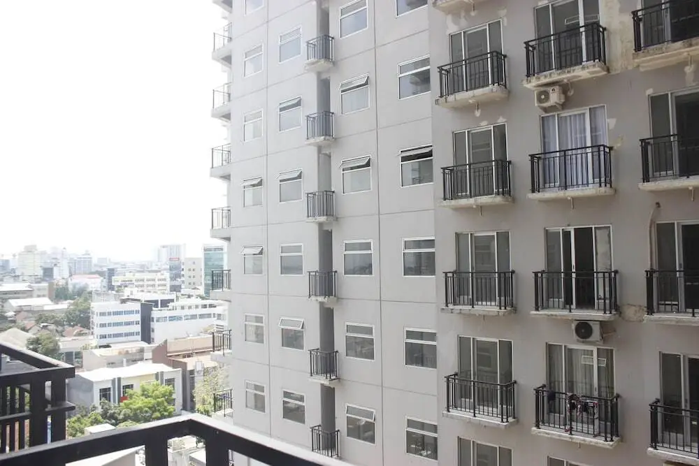 Luxurious Studio Room @ Grand Asia Afrika Apartment — фото 1