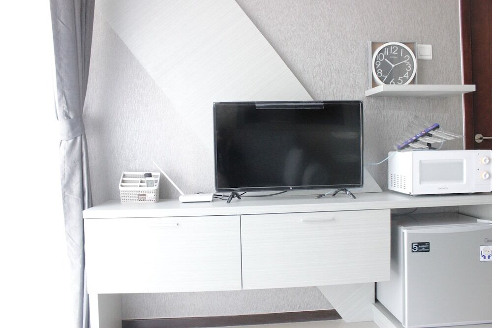 Бандунг: Stylish 2BR Gateway Pasteur Apartment