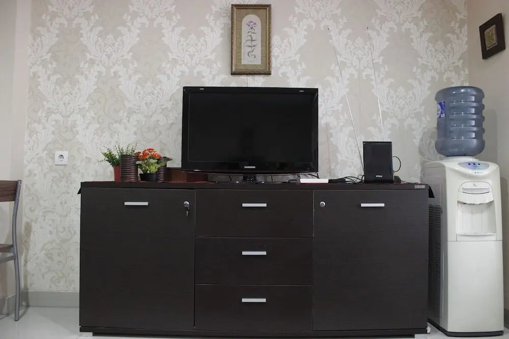 Бандунг: Stylish 1BR near ITB University at Dago Suites Apartment