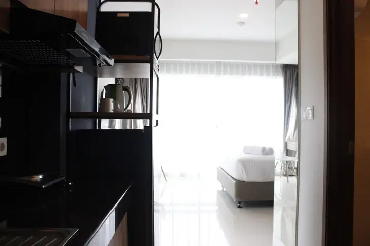 Бандунг: Modern Stylish Studio Plus at Greko Apartment Bandung
