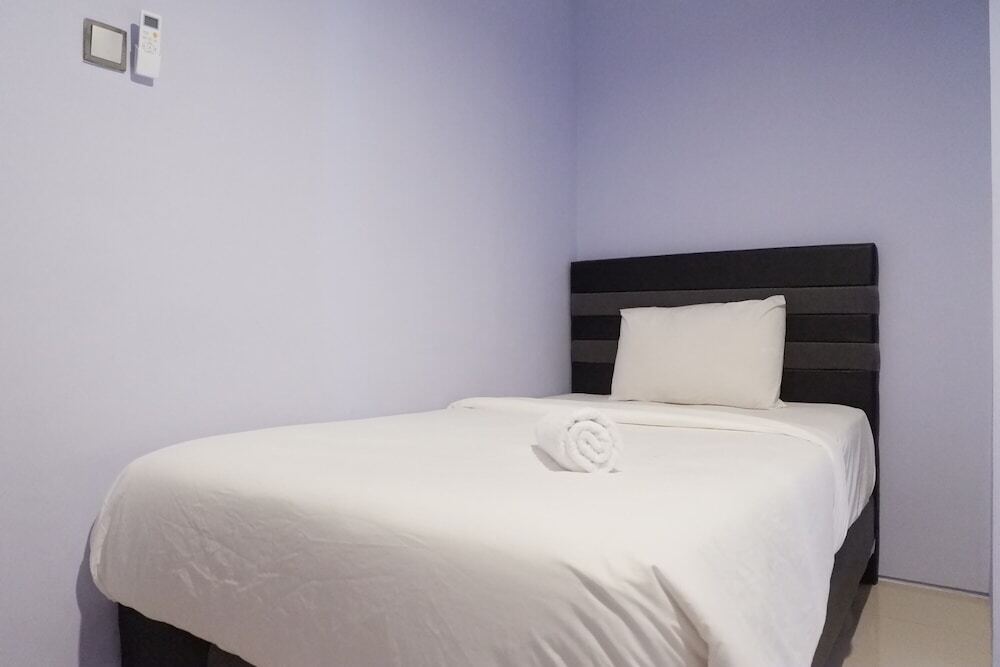 Сурабая: 2BR Apartment near Marvell City Mall at The Linden