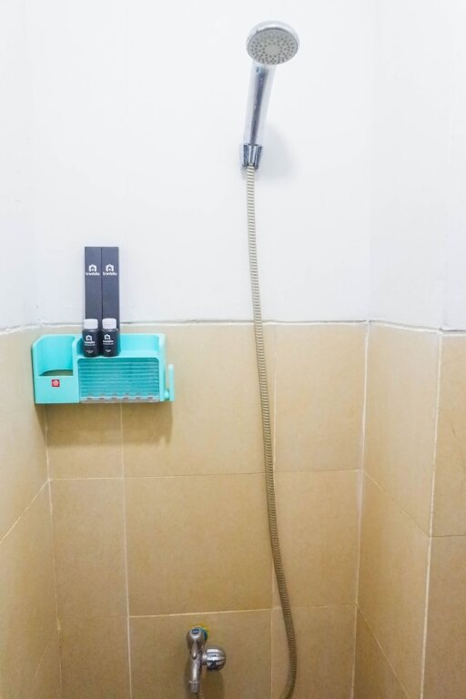 Сурабая: Modern 1BR Apartment at Menara Rungkut