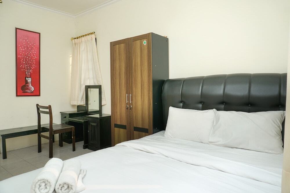 Джакарта: Clean and Homey 1BR at Puri Garden Apartment
