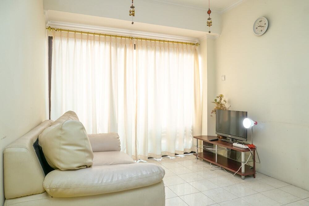 Джакарта: Clean and Homey 1BR at Puri Garden Apartment