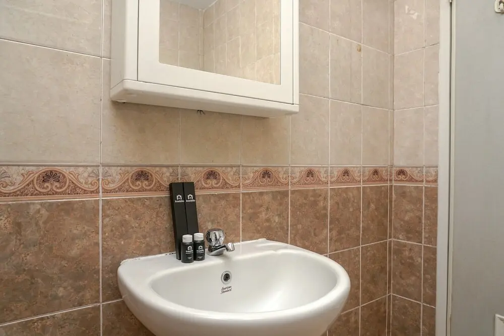 Джакарта: Spacious and Comfortable 2BR Puri Garden Apartment