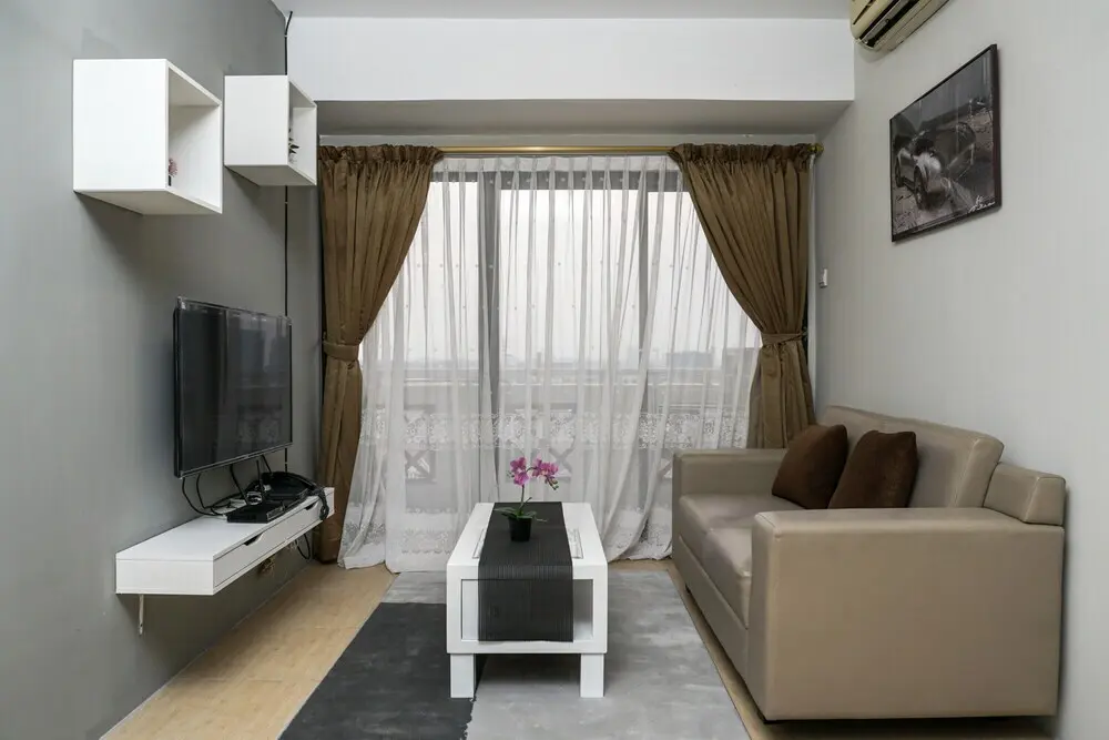 Джакарта: Spacious and Comfortable 2BR Puri Garden Apartment