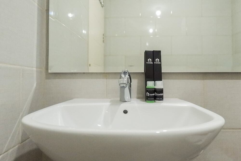 Сурабая: Cozy 2BR Apartment at Anderson Supermall Mansion Pakuwon Mall