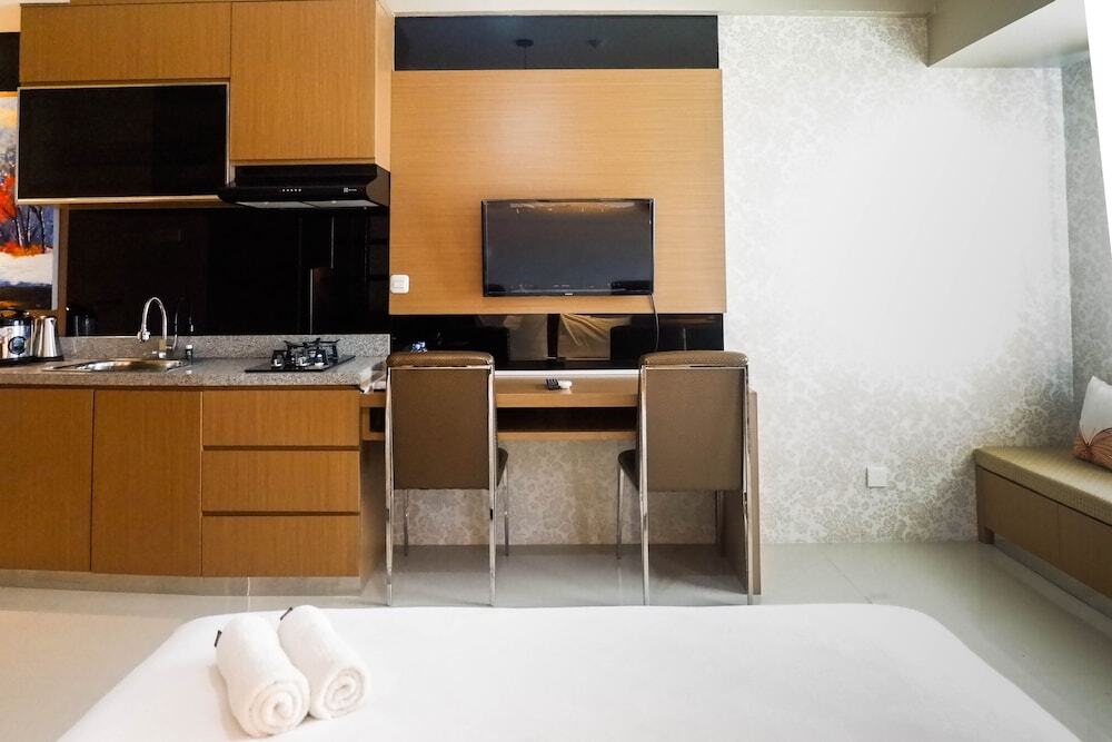 Сурабая: Cozy Studio at Tanglin Tower Supermall Mansion