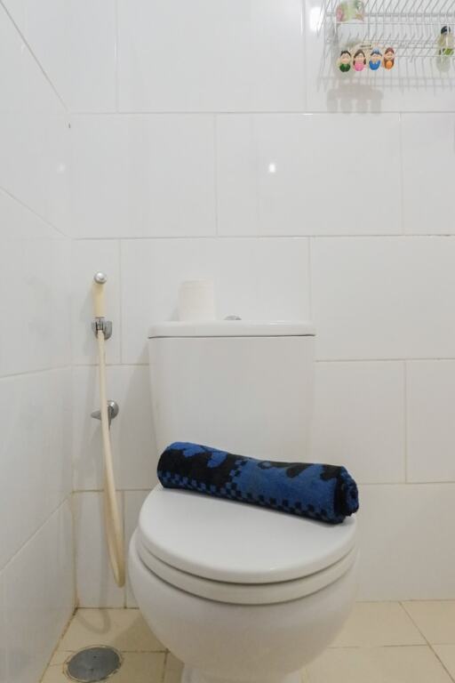 Сурабая: Cozy 2BR at Waterplace Apartment