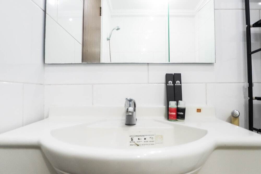 Сурабая: Convenient 3BR Apartment at Waterplace Residence Pakuwon Indah